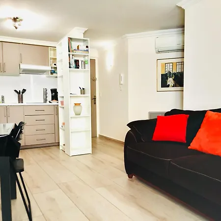 Apartment Le Cocon Setois, Clim, Patio Et Garage Pour Vehicule Type Golf, Linge De Lit Et Serviettes Non Inclus *
