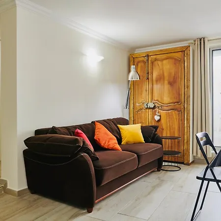 Apartment Le Cocon Setois, Clim, Patio Et Garage Pour Vehicule Type Golf, Linge De Lit Et Serviettes Non Inclus