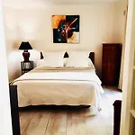 Apartment Le Cocon De Setois, Clim, Patio Et Garage Pour Vehicule Moyen, Type Clio, Draps Et Serviettes Inclus Sète