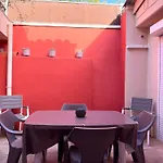 Le Cocon De Setois, Clim, Patio Et Garage Pour Vehicule Moyen, Type Clio, Draps Et Serviettes Inclus *